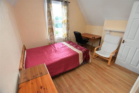 4 bedroom apartment to rent, Station Road, Birmingham B17