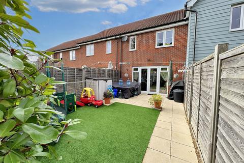 3 bedroom terraced house for sale, Valerian Gardens, Soham