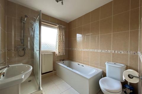 3 bedroom semi-detached house for sale, Stourbridge Road, Halesowen