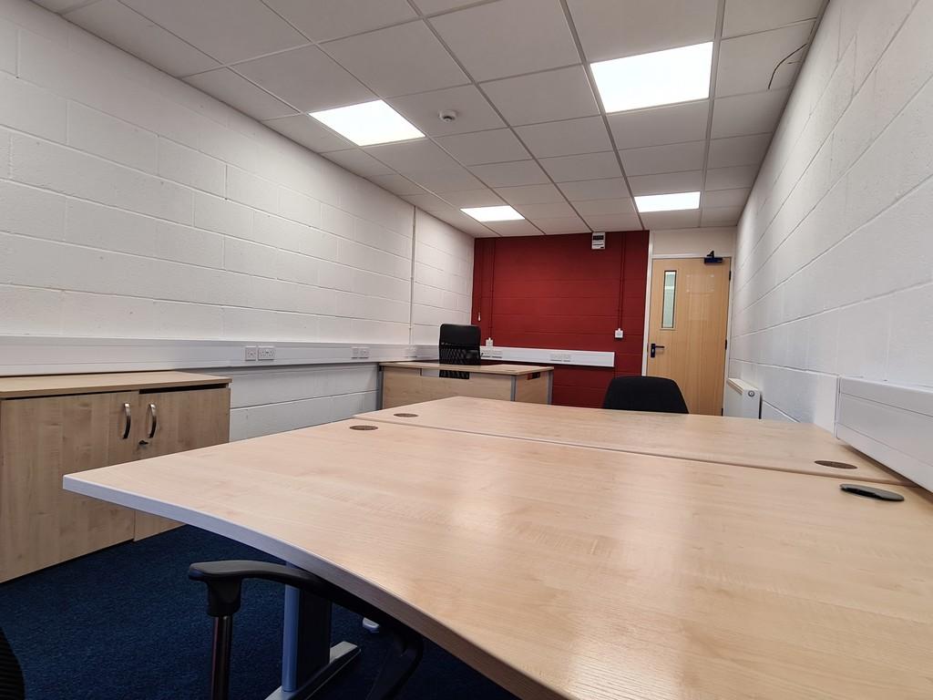 Office 7 (2)