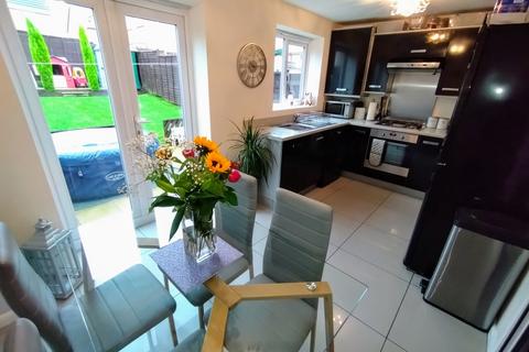 11 Brunel Close, Stoke-on-trent, ST6 4AY