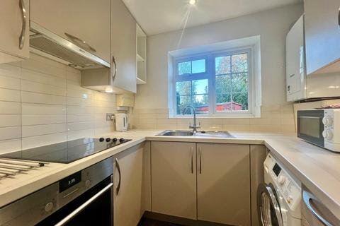 undefined, Ivy House Road, Uxbridge UB10