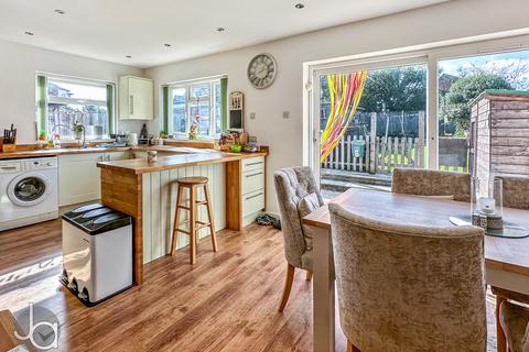 6 Glebe Close, Wix, Manningtree, CO11 2SD