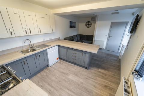 5 bedroom house to rent, Dartmouth Road, Birmingham B29