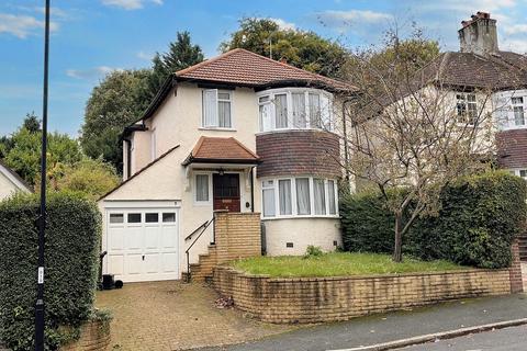 3 bedroom detached house for sale, The Vale, Coulsdon CR5