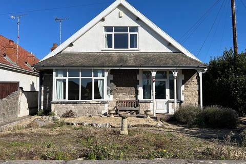 4 bedroom chalet for sale, Elmsleigh Road, Weston-super-Mare BS23