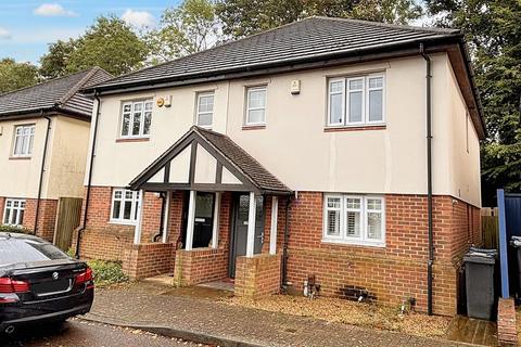 3 bedroom semi-detached house for sale, Gemmell Close, Purley CR8