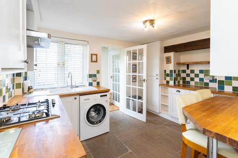 2 bedroom terraced house for sale, Middle Street, Brockham