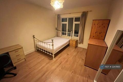 1 bedroom in a house share to rent, Green Road,  Headington,  OX3