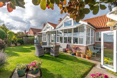 3 bedroom detached bungalow for sale, Kestrel Close, Burnham Market, PE31