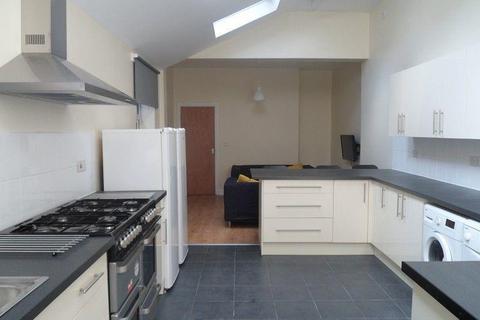 6 bedroom house to rent, Heeley Road, Birmingham B29