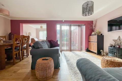 3 bedroom terraced house for sale, Winchcombe Close, Nailsea, North Somerset, BS48