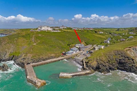 3 bedroom semi-detached house for sale, Mullion Cove, Cornwall