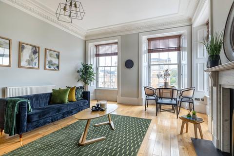 2/2, 1 Fitzroy Place, Glasgow, G3 7RH
