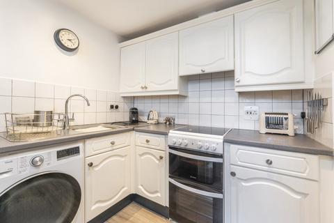 1 bedroom flat for sale, Warwick Avenue, Little Venice, London