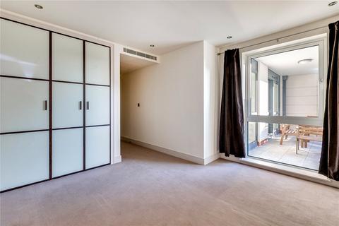 2 bedroom flat to rent, Doulton House, 11 Park Street, London