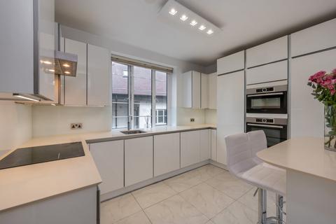 3 bedroom flat for sale, Heathway Court, West Heath Road, Hampstead, London