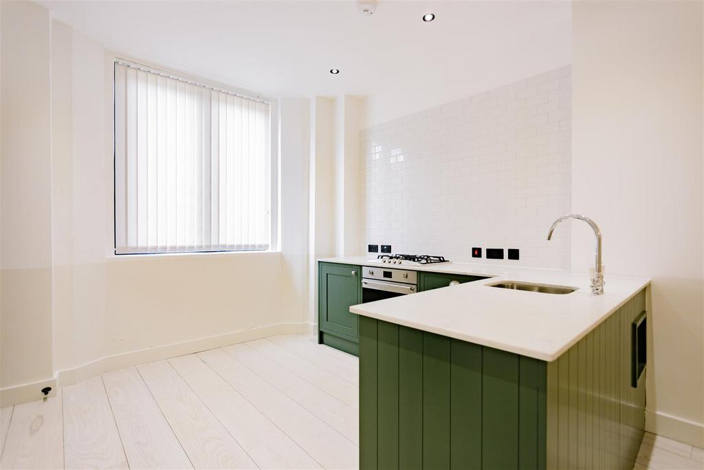 MB number 19 fonthill mews 07.jpg