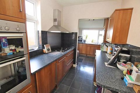 3 bedroom semi-detached house for sale, GLOUCESTER AVENUE, GRIMSBY