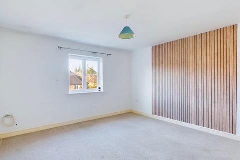 22 Charter Place, Oldbury, B68 0PD