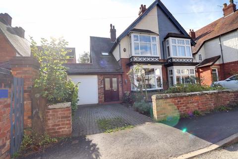 4 bedroom semi-detached house for sale, Beechcroft Avenue, Stafford ST16