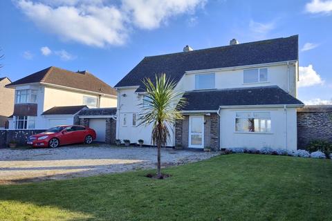 4 bedroom detached house for sale, Pentire Road, Newquay TR7