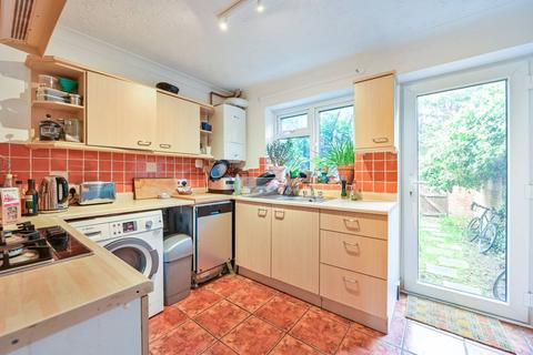 2 bedroom terraced house to rent, Keel Close, Canada Water, London, SE16