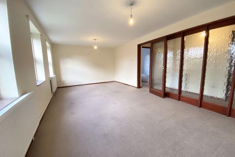 2 bedroom maisonette to rent, The Nurseries, Eaton Bray