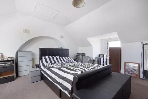 2 bedroom apartment for sale, Gillingham Road, Gillingham