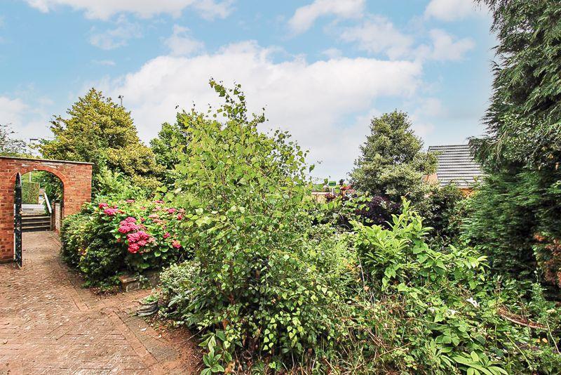 Side garden