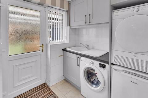 10 Great Flatt, Rochdale, OL12 7AS