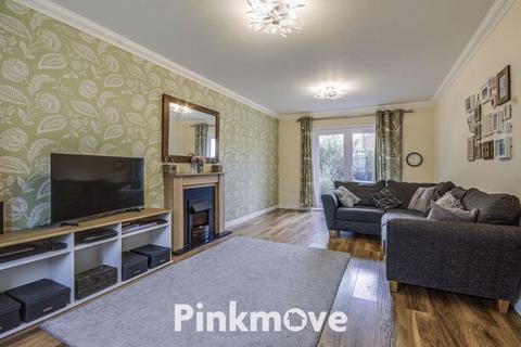 4 bedroom detached house for sale, Parc Panteg, Griffithstown - REF# 00025504