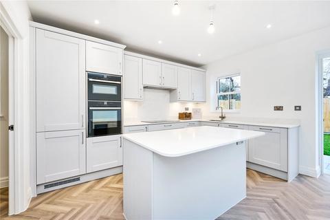 4 bedroom detached house for sale, Boxhill Road, Tadworth, Surrey, KT20