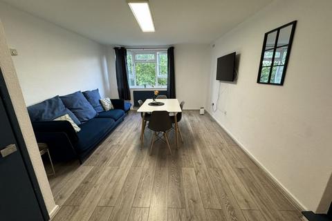 22 Priors Field, Northolt, UB5 5SG