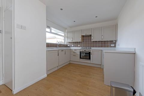 3 bedroom apartment to rent, Crewkerne Court, Somerset Estate