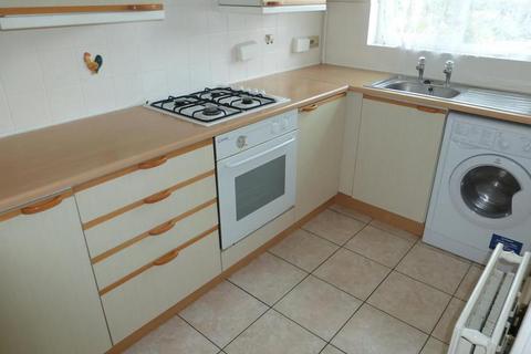 2 bedroom end of terrace house to rent, Bredy Close, Canford Heath, Poole, BH17