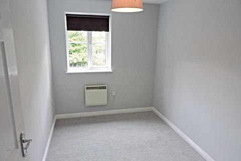 2 bedroom flat to rent, Priestley Court