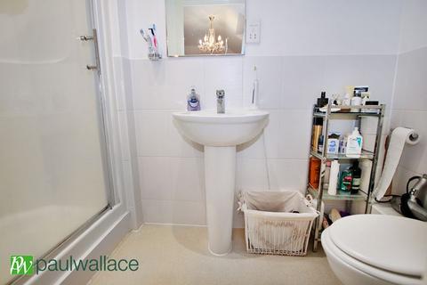 2 bedroom penthouse for sale, Watery Lane, Turnford