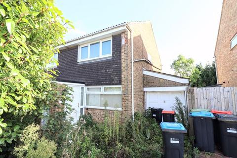 145 Hunter Drive, Bletchley, Milton Keynes, MK2 3NG
