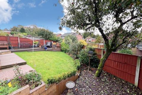 3 bedroom detached house for sale, Ladydale Close, Leek. ST13 5SE.