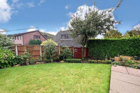 3 bedroom detached house for sale, Ladydale Close, Leek. ST13 5SE.