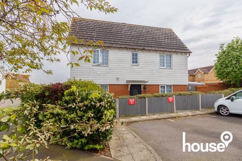 3 bedroom semi-detached house for sale, Primrose Way, Sheerness ME12