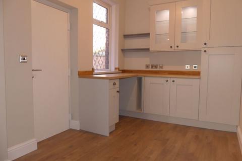 68 Farrow Street, Shaw, Oldham, OL2 7AD