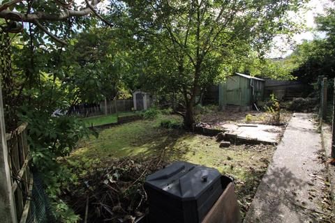 39 Plumer Road, High Wycombe, HP11 2SS