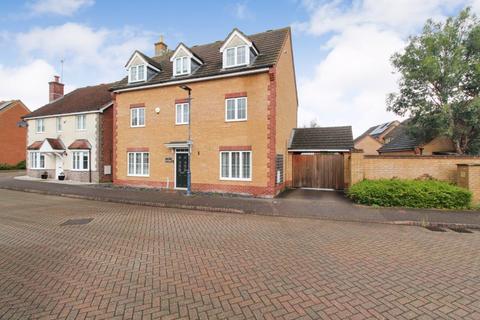 5 bedroom detached house for sale, The Glebe, Bedford MK41