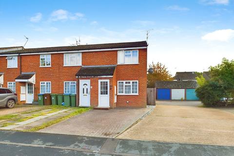 10 Fenhurst Close, Horsham, RH12 1UX