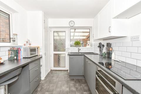 32 Boxley Road, Chatham, ME5 9LF