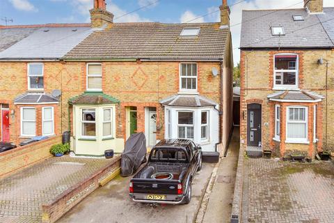 4 bedroom end of terrace house for sale, Southwall Road, Walmer, Deal, Kent