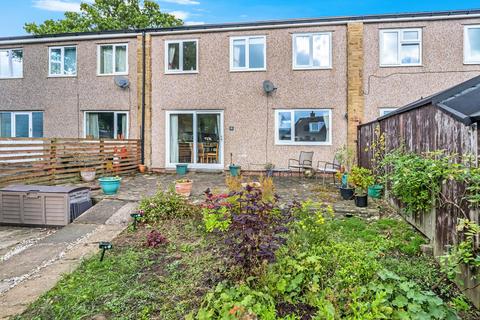 2 bedroom terraced house for sale, Weston Park View, Otley, West Yorkshire, LS21