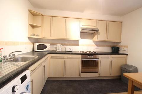 2 bedroom flat to rent, Fonthill Avenue, Top Floor, Aberdeen, AB11